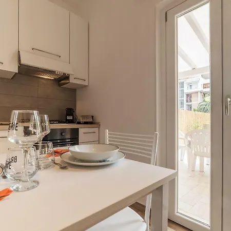 Appartement Pyramid Lovely With Garden Rome
