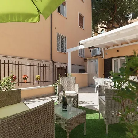 Appartement Pyramid Lovely With Garden